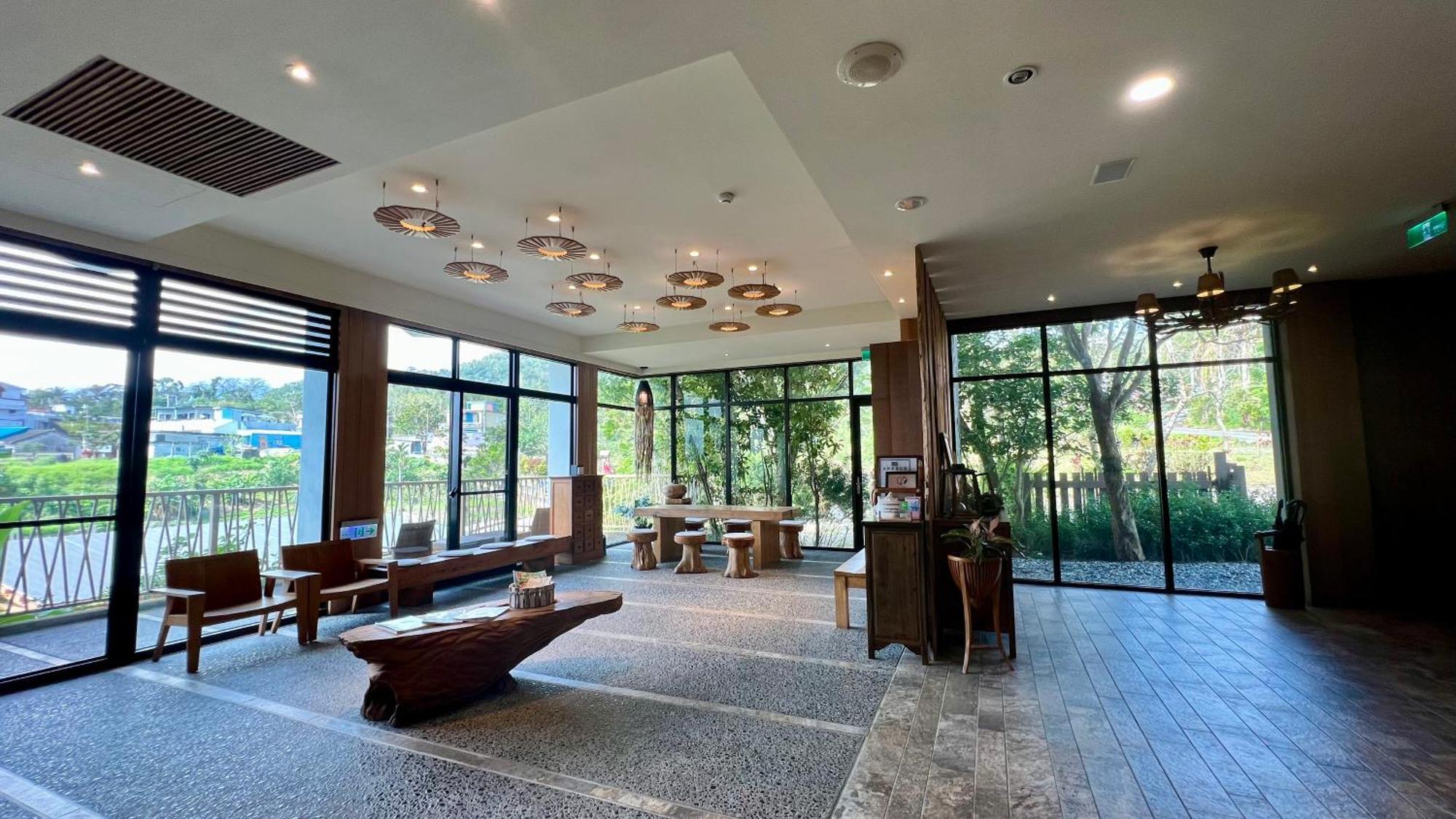 畫日風尚會館sinasera Resort Changbin Esterno foto